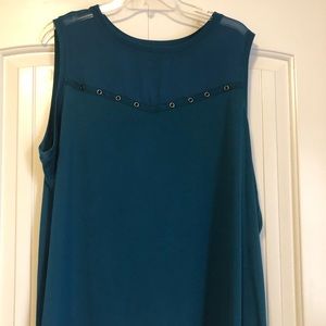 Worthington 2x sleeveless top
